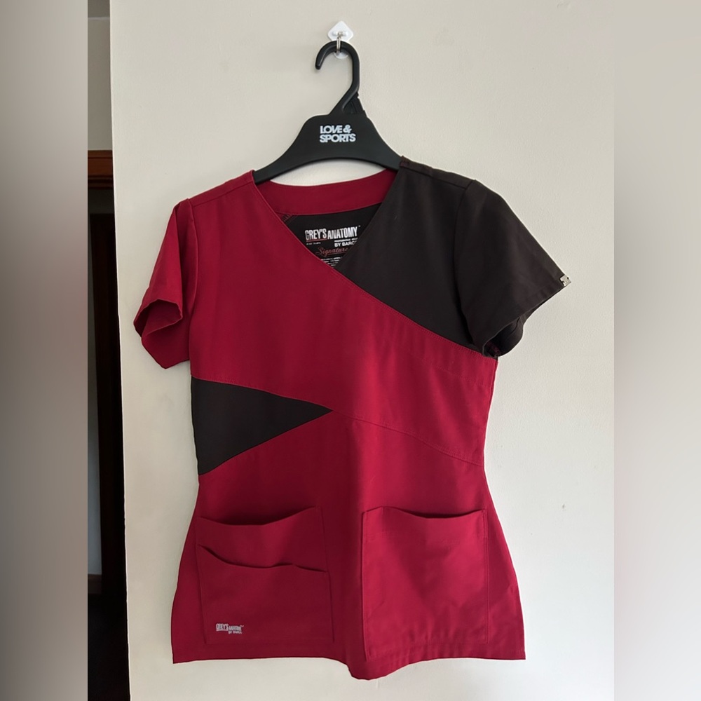 Greys Anatomy V-Neck Scrub Top